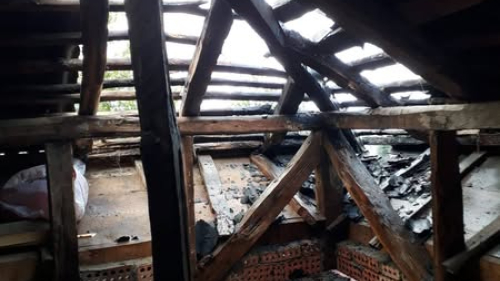 Sürmene’de Çatı Yangını