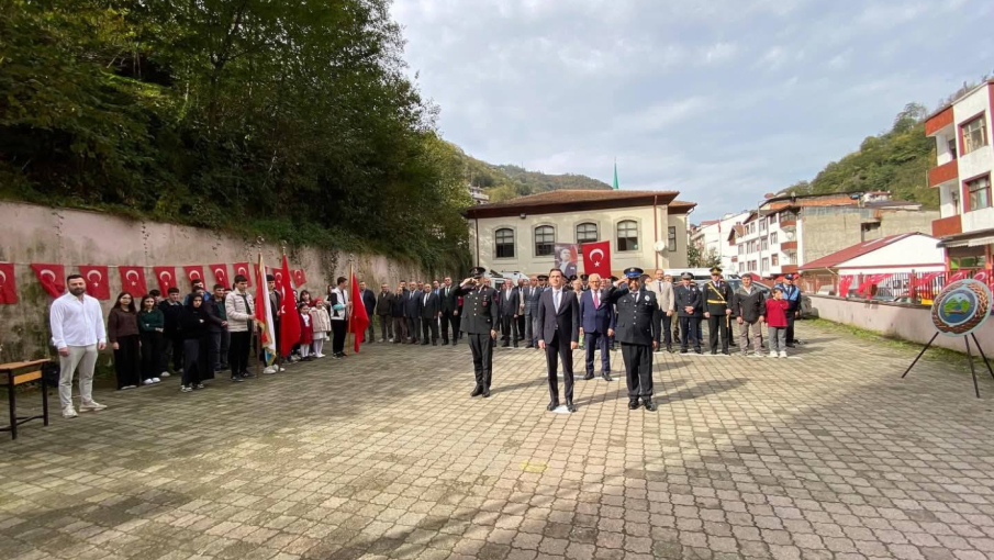 🇹🇷 Köprübaşı’nda Cumhuriyet’in 102. Yılı Coşkuyla Kutlandı